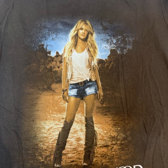 Carrie Underwood Storyteller Tour Tshirt Circa 2016 - Picture 3 of 3